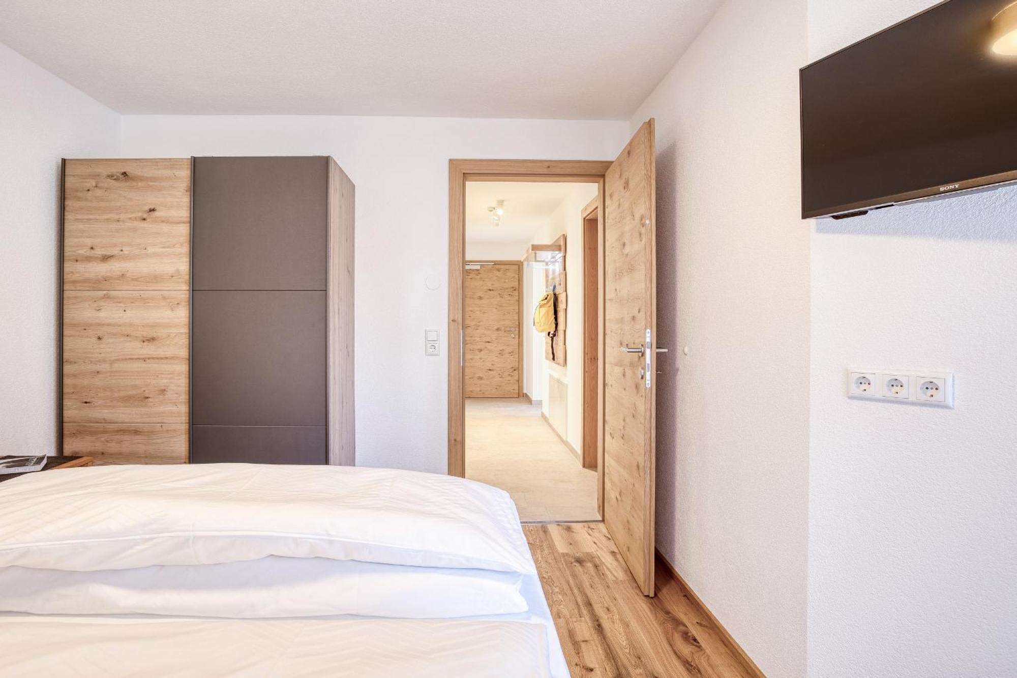 Chill Out Apartments ランデック エクステリア 写真