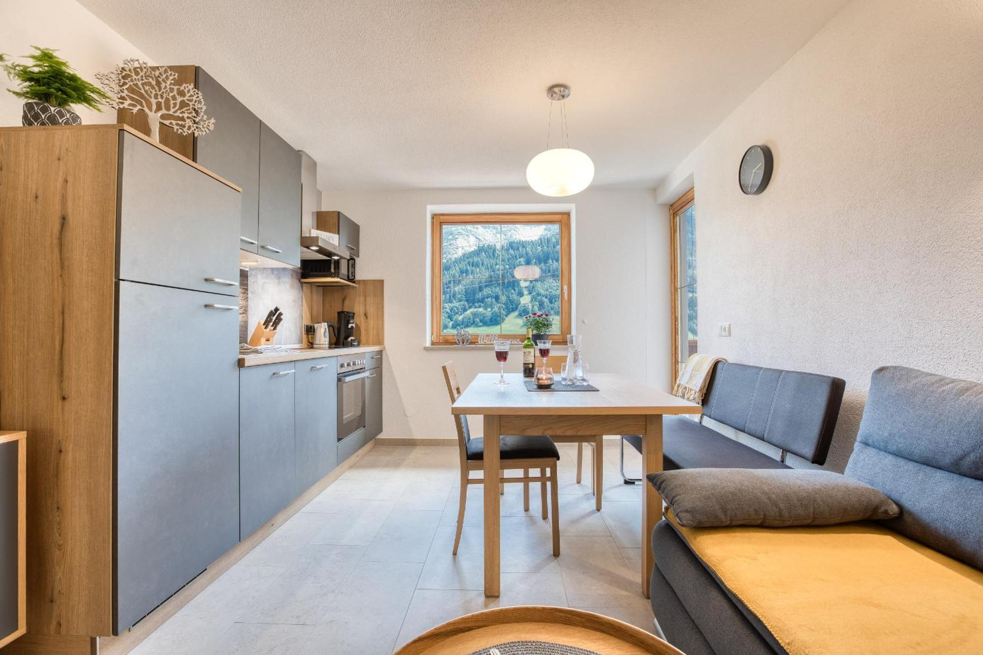 Chill Out Apartments ランデック エクステリア 写真