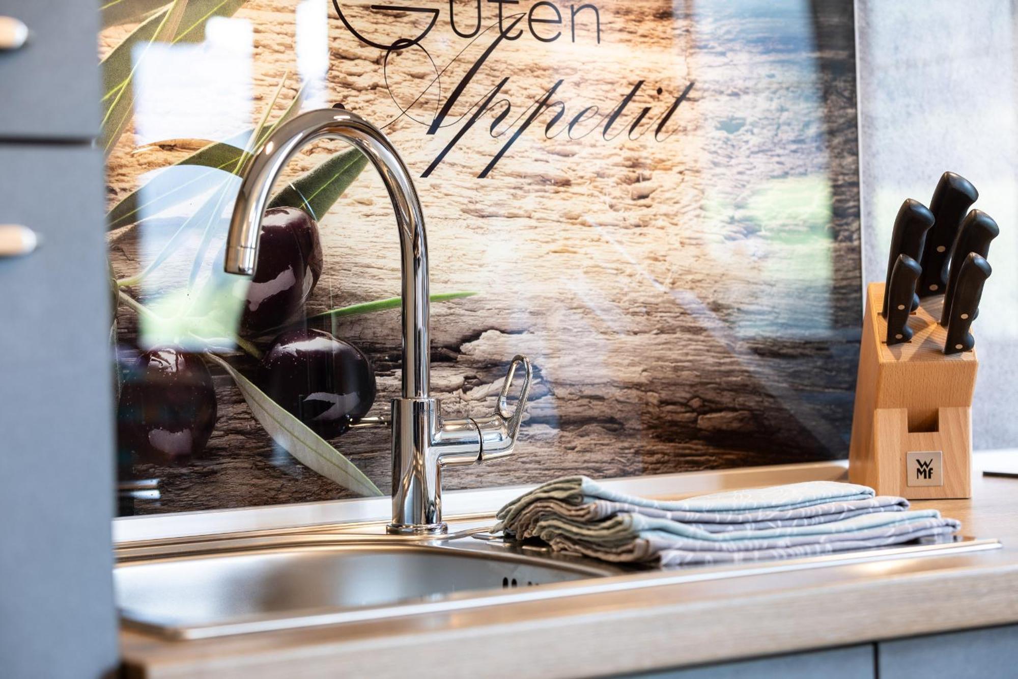 Chill Out Apartments ランデック エクステリア 写真